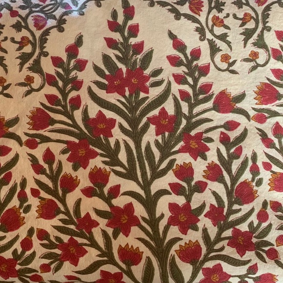 Pottery Barn Other - Pottery Barn Tablecloth. Pottery Barn Other - Pottery Barn Tablecloth.
